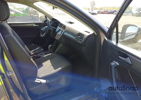 2022 Volkswagen Tiguan 2.0T Se z USA, uszkodzony, nr VIN 3VV2B7AX0NM161011